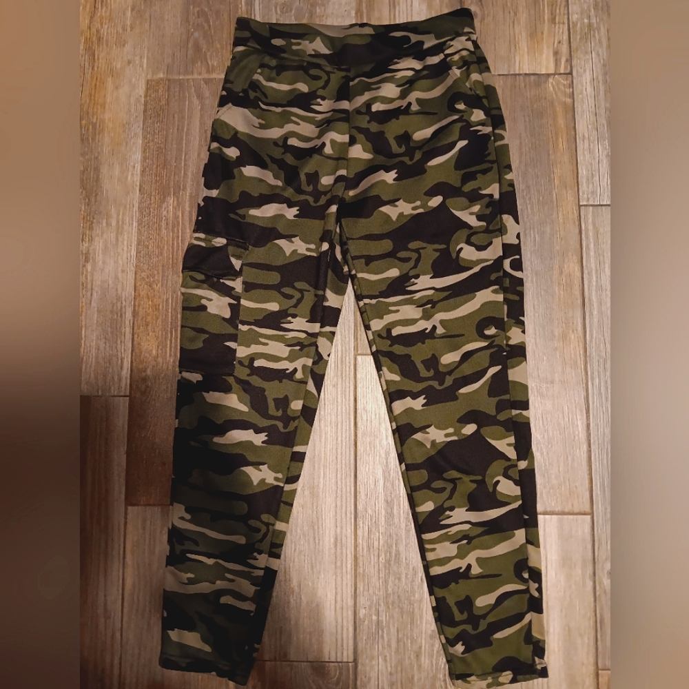 Comfy Camo kids sweatpants